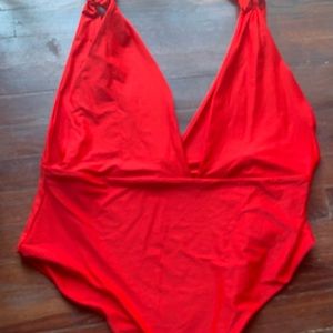 Women’s size 3XL swimsuit